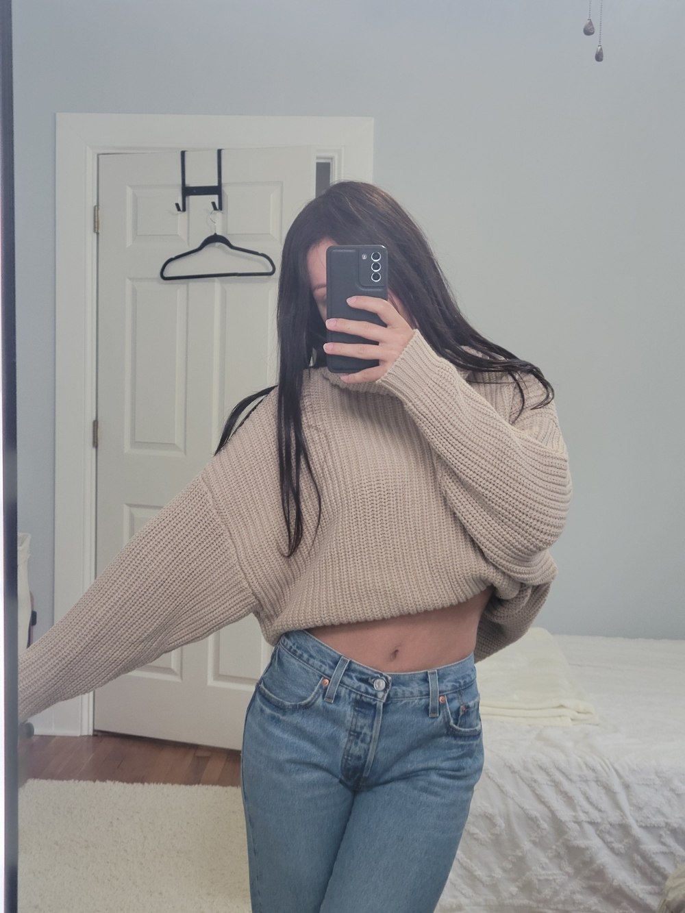 Cropped Chunky Knit Sweater in Beige